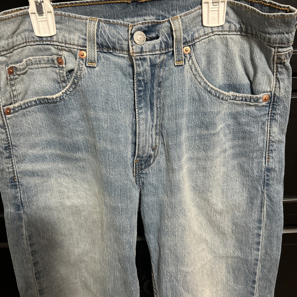Levi's Slim Straight Jeans in Faded Blue
